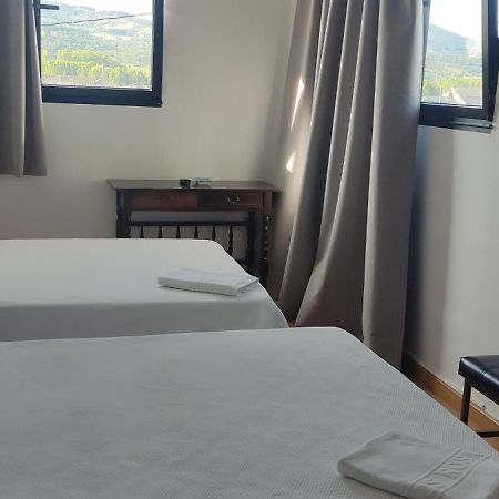 Hotel Los Rosales Almázcara Extérieur photo