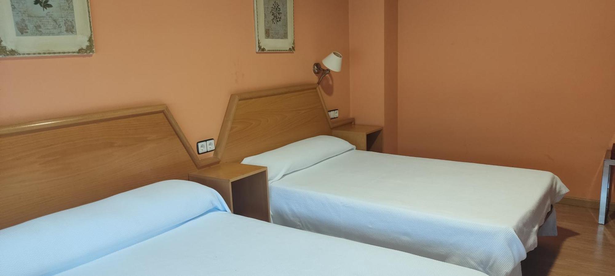 Hotel Los Rosales Almázcara Chambre photo